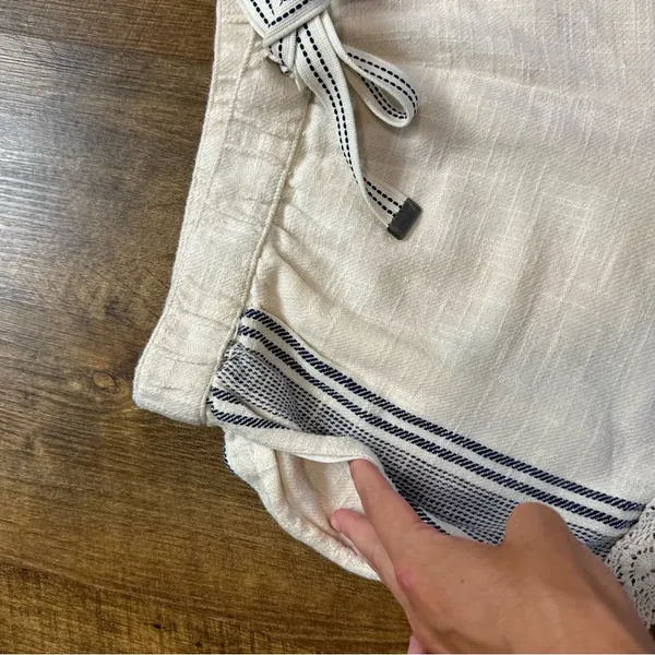 NWT Aerie Cotton Linen Stripe Lace Shorts Sz Medium Tie Waist - Image 5