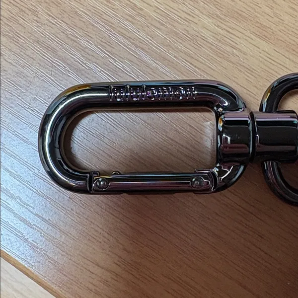 Lululemon Never Lost Keychain NWT SOLD OUT Rock-wood/Red Clay Reflective. - Image 4