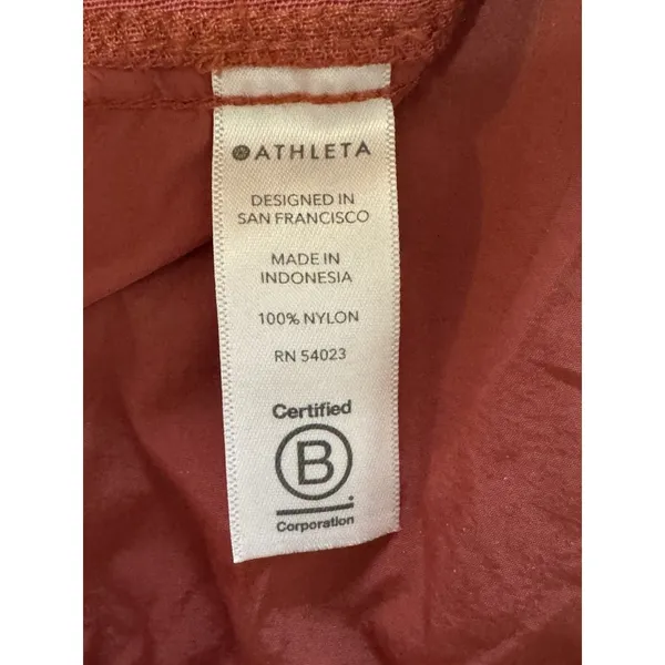 Athleta Expedition Etruscan Red Hiking Athletic Shorts‎ Size 8 Preppy Athleisure - Image 7