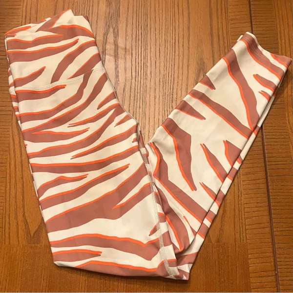 Beach Riot Sport Piper‎ High Rise Stretch Leggings in Cloud Cream Zebra Size XS - Image 10