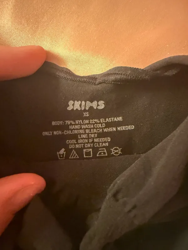 SKIMS Sculpting Bralette - Image 3