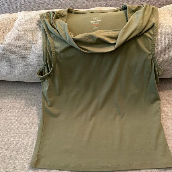 Bluffworks Green Sleeveless Cowl Neck Top NWT - Image 7