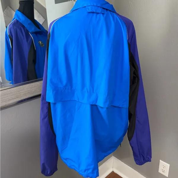 VTG Pearl Izumi cycling or running windbreaker full zip jacket large. - Image 8