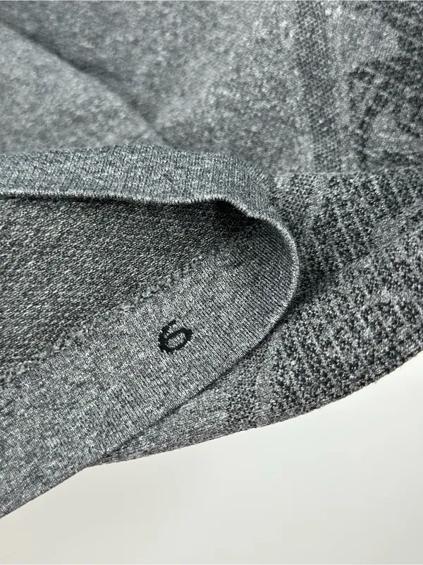 Lululemon Swiftly Tech‎ Long Sleeve Crew Heathered Black Size 6 Seamless Running - Image 8