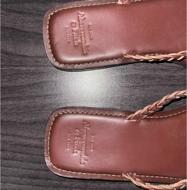 Abercrombie Brown Leather Flip Flops - Image 2