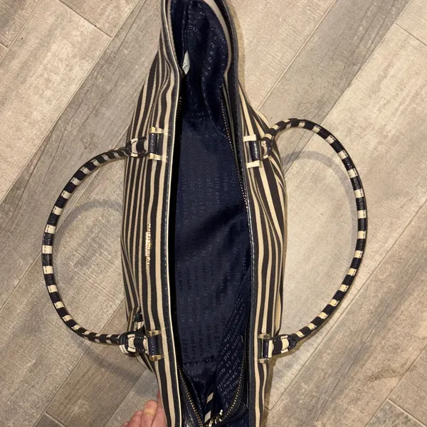 Kate Spade Cedar Street stripped Harmony tote bag in off shore blue and ivory - Image 7