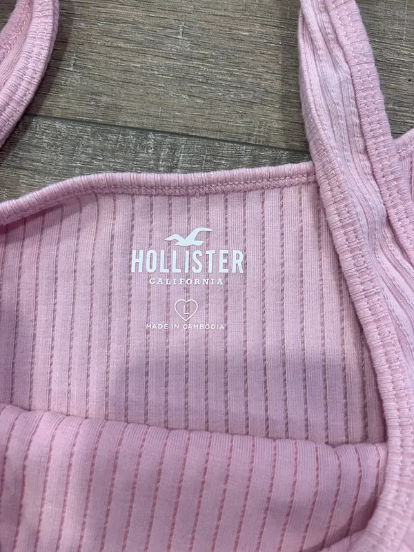 Hollister tank top - Image 2