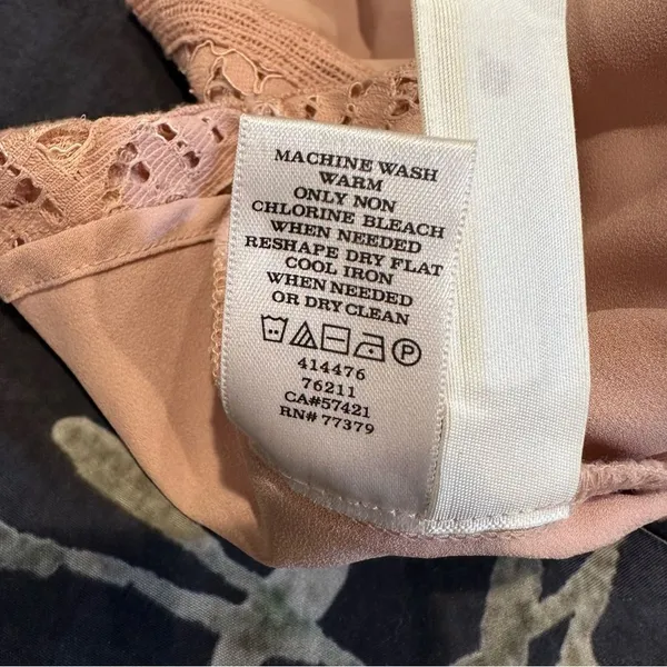 Ann Taylor Lace Sleeveless Top in Beige - Image 12