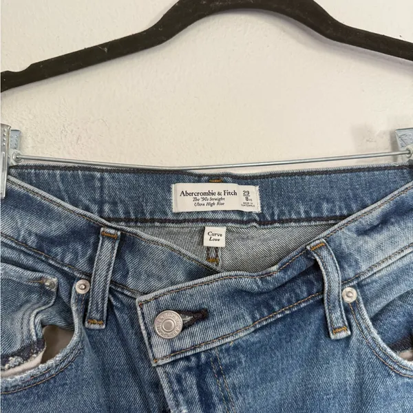 Abercrombie & Fitch curve love 90s Straight ultra high rise Leg Blue Jeans - Image 3