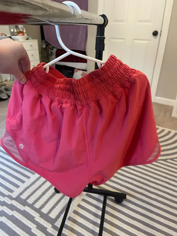 Lululemon Hotty Hot Shorts 2.5" - Image 3
