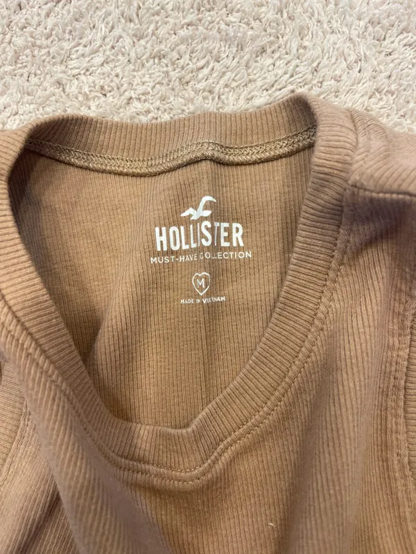 Hollister Tank - Image 2