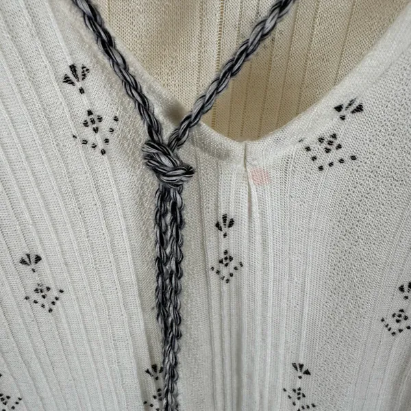 Lucky Brand Boho Peasant Blouse Size Large Tassel Tie - Image 5