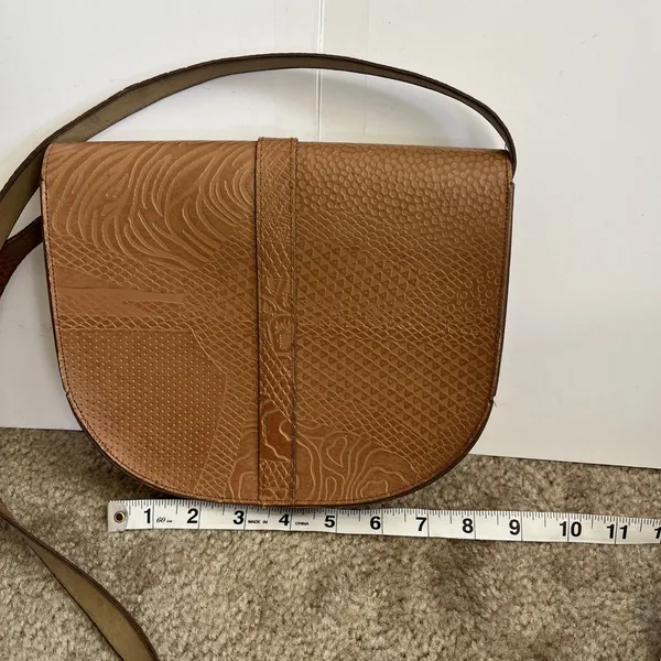 Vintage Embossed Crocodile Cross body Purse Brown Academic Ivy League Business - Image 6