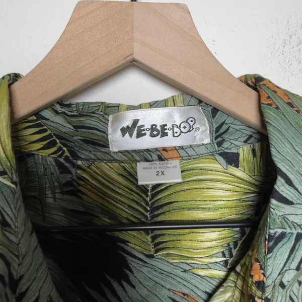 We Be Bop Women Rayon Button‎ Up Shirt 2X Green Leopard Jungle Tropical Print - Image 4