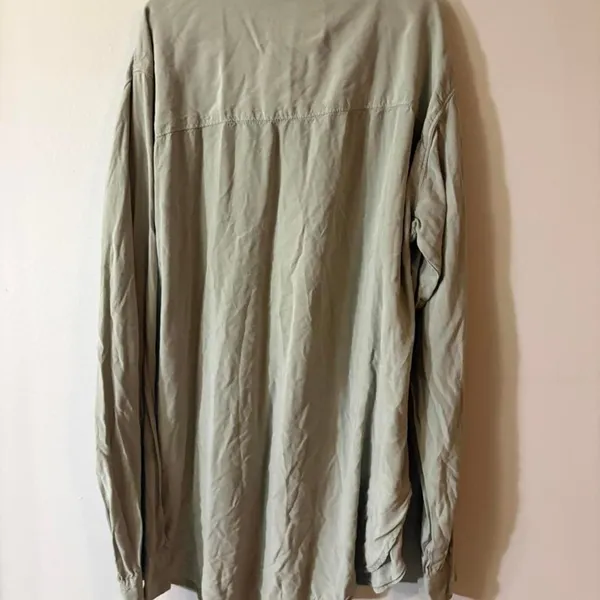 bercrombie & Fitch khaki button up shirt Size xs‎ - Image 4
