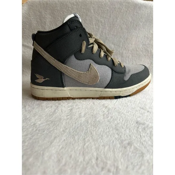 Nike Dunks comfort premium shoes swoosh sporting club grey size 8 - Image 8