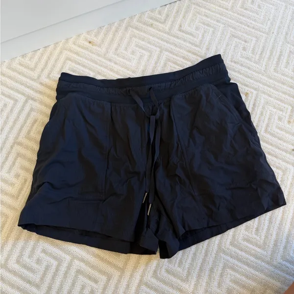 Lululemon dance studio high rise shorts 3.5” - Image 2