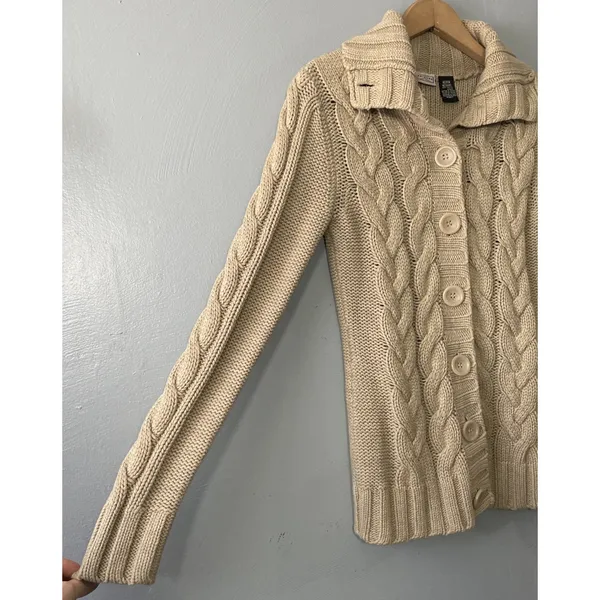 Arizona Jeans Y2K Cable Knit Cardigan Size Medium Tan Button Sweater Chunky Academia - Image 2