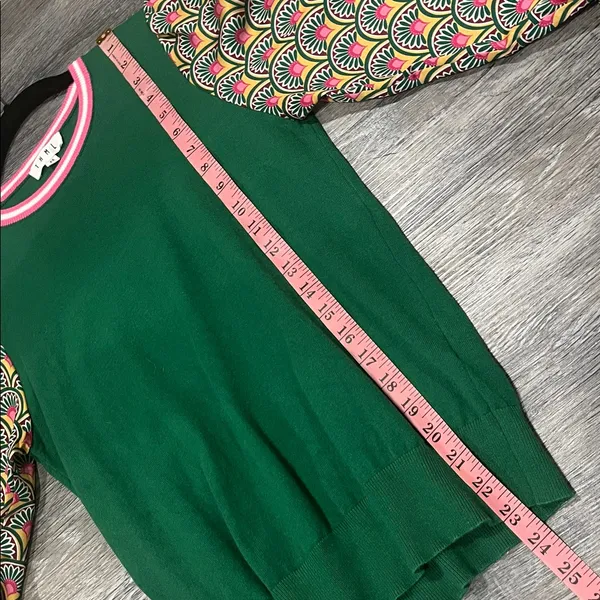 NWOT - THML Boho Green Blouse Pattern Sleeve Urban Boho Top - Image 5