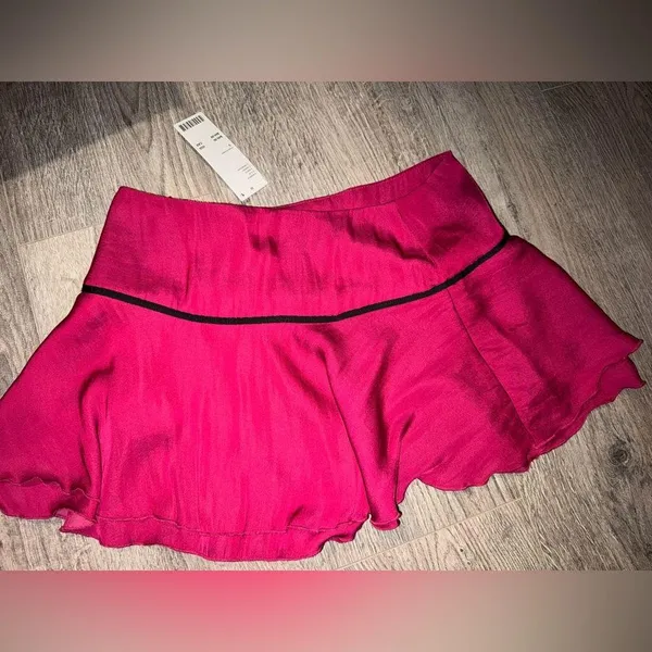 Urban Outfitters Pink mini skirt with black ribbon detail - Image 7