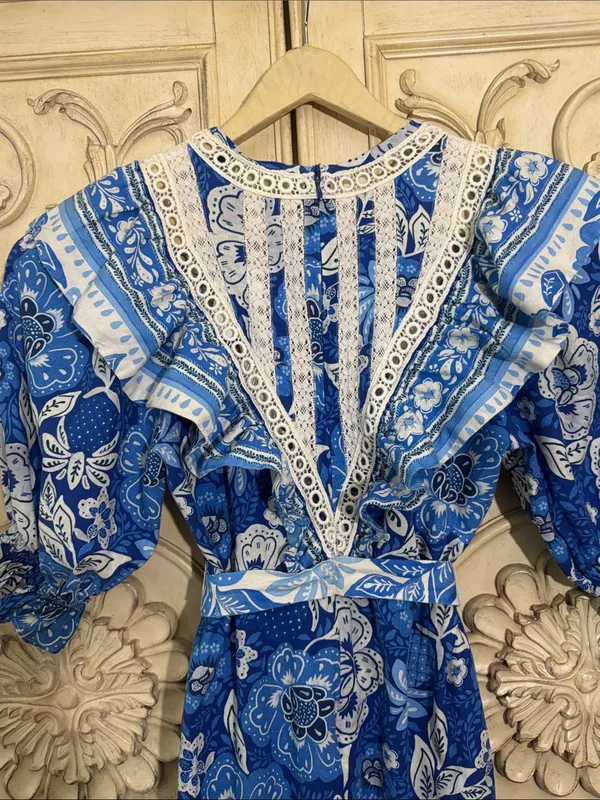 FARM Rio Full of Flowers Blue Floral Lace Jumpsuit Small Flaw Vacay Boho S-S - Image 14