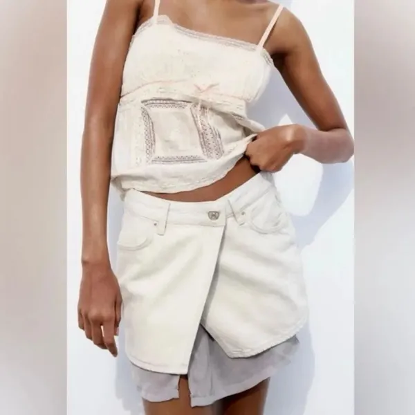 Zara grey denim mini skirt layered crossover design with a contrasting gray Y2K - Image 7