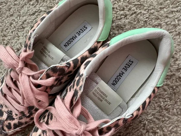 Steve Madden Sneakers - Image 4