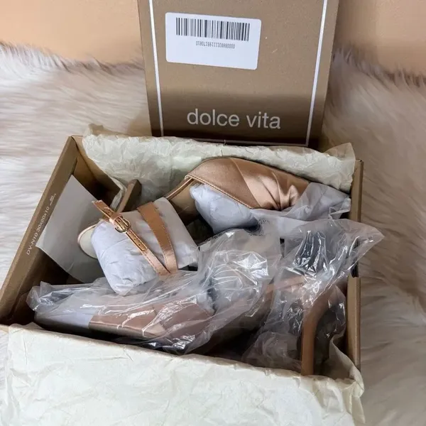 Dolce Vita Kaysey Light Blush Satin Heels Size 9 - Image 4