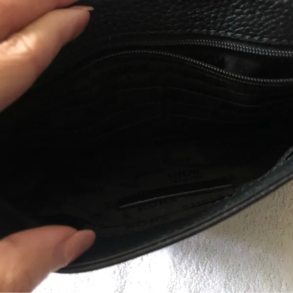 Michael Kors Black Shoulder Bag with Gold Accents - Image 9