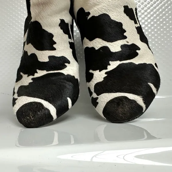 Steve Madden Cow Calf Hair Leather Ankle Boots Women 7.5 Blk White Slip On Edgy - Image 6