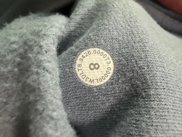 Lululemon All Yours Hoodie Chambray Logo Hooded Athletic Sweater Size 8. - Image 9