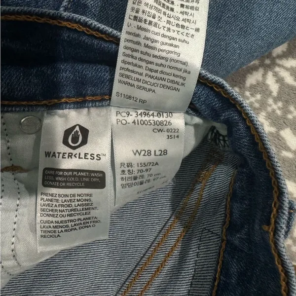 Levi's Wedgie Straight Button Fly‎ In Blue Size 28 - Image 5