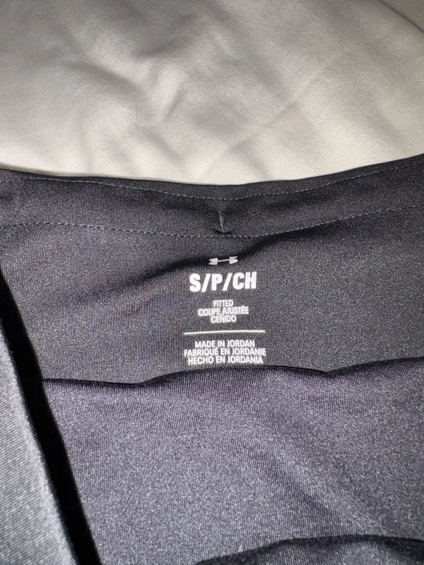 Under Armour Black Shorts Running - Image 3