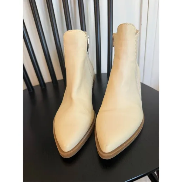 Dolce Vita Salome white point toe booties size 6 - Image 6