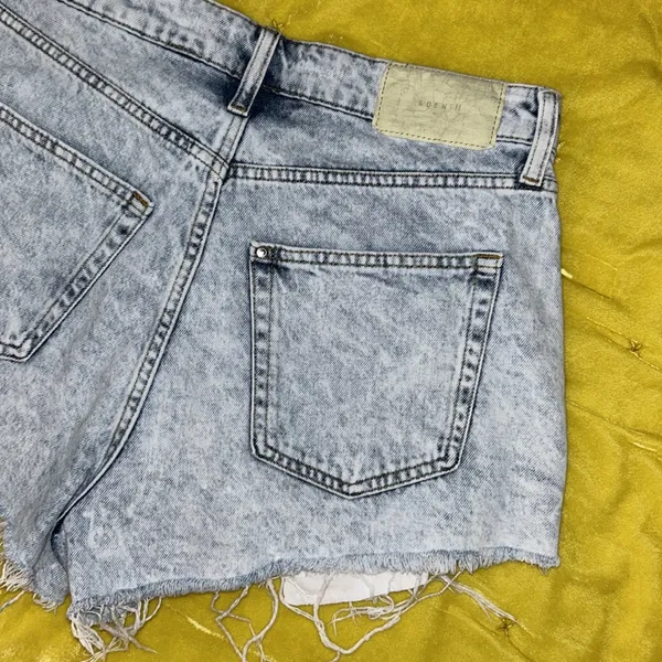 & Denim Short Cheeky Size 10 Curvy Fit Jean Shorts - Image 9