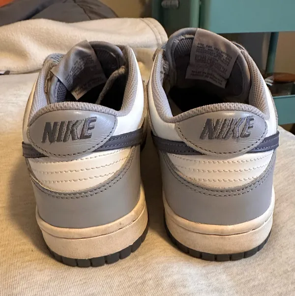 Nike Dunk Low Light Carbon  - Image 7