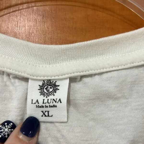 La Luna Human Kind Be Both Cropped Tee Shirt Extra Large - Image 2