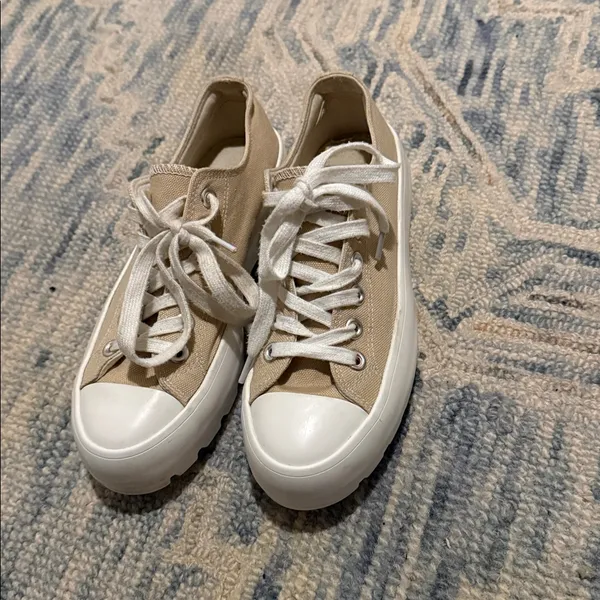 Sincerely Jules Vasco Tan and White Platform Sneakers Size 6.5 - Image 2