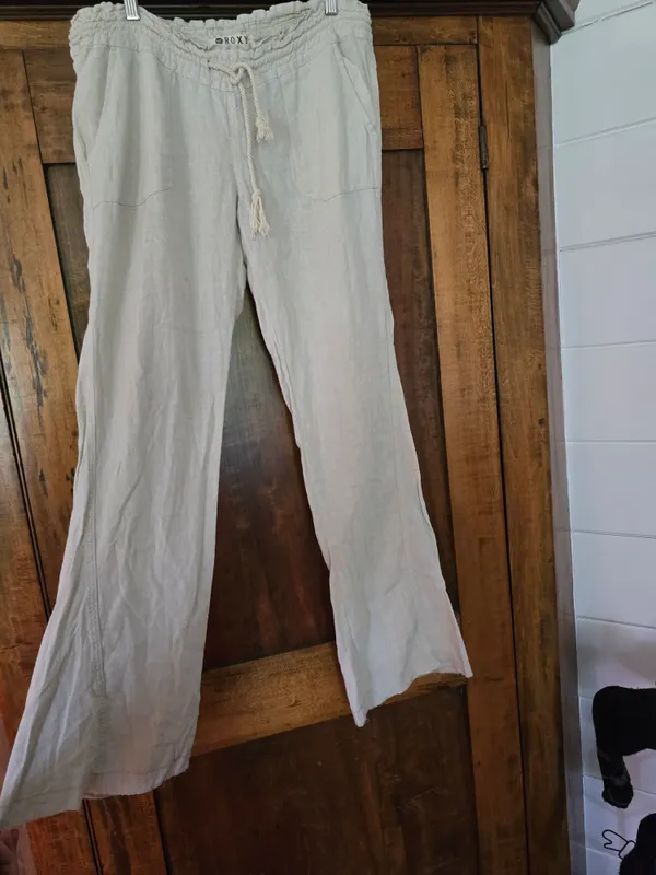 Roxy Oceanside Beach Pant Light Cream Smocked Waist Medium - Image 2