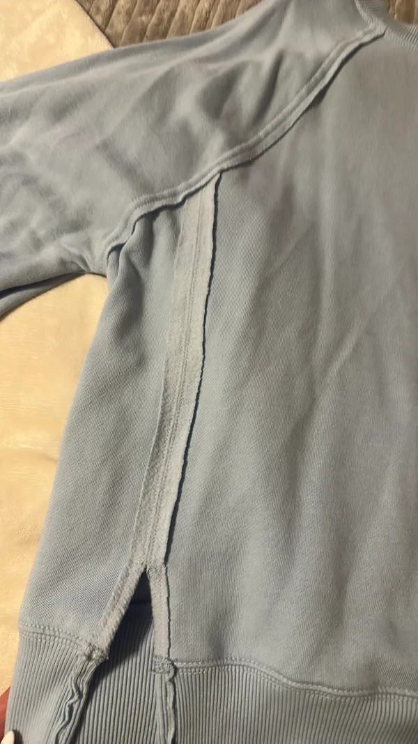American Eagle sweatshirt - Image 3