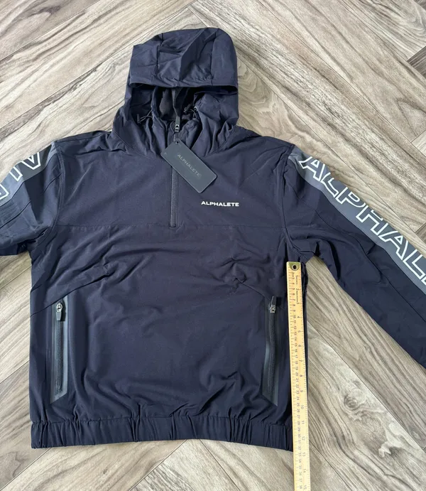 Alphalete Women’s EXP Tech Windbreaker- Black Matter, Size Small - Image 4