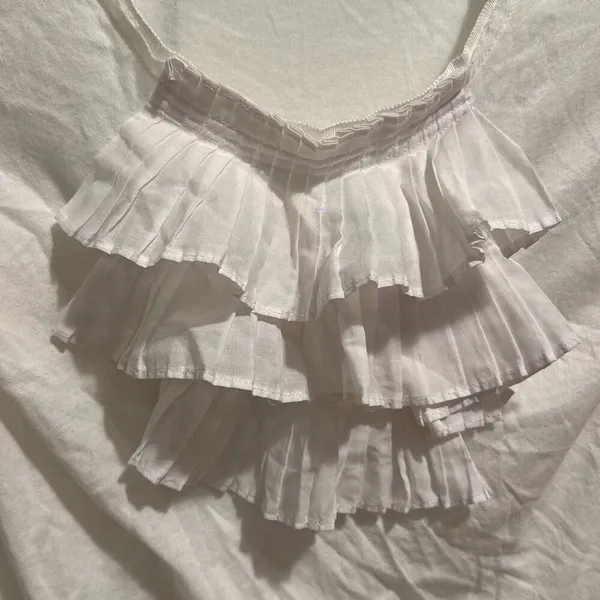 Juicy couture white ruffle top size medium Vintage! Has small pin hole‎ in the - Image 3