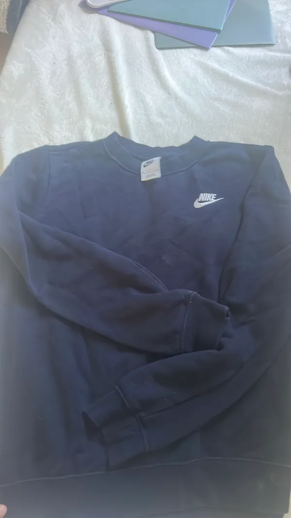 Nike Crewneck Sweatshirt - Image 4