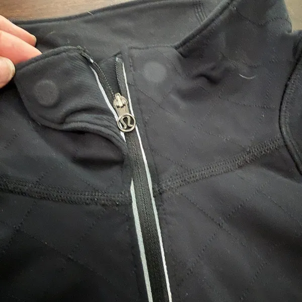 LULULEMON Black Quilted Detail Quarter Zip Running Athletic Jacket Size 8 - Image 5