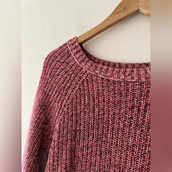 American Eagle‎ Pink and Purple Cotton Sweater - Image 2