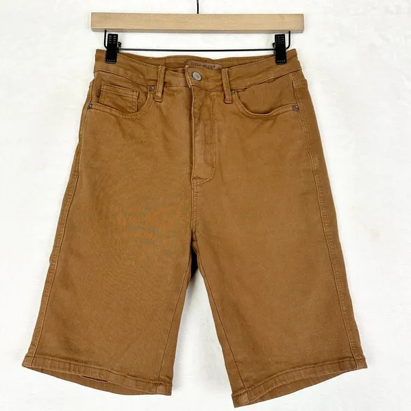 Judy Blue High Waist Garment Dyed Tummy Control Bermuda Shorts Size Medium EUC - Image 3