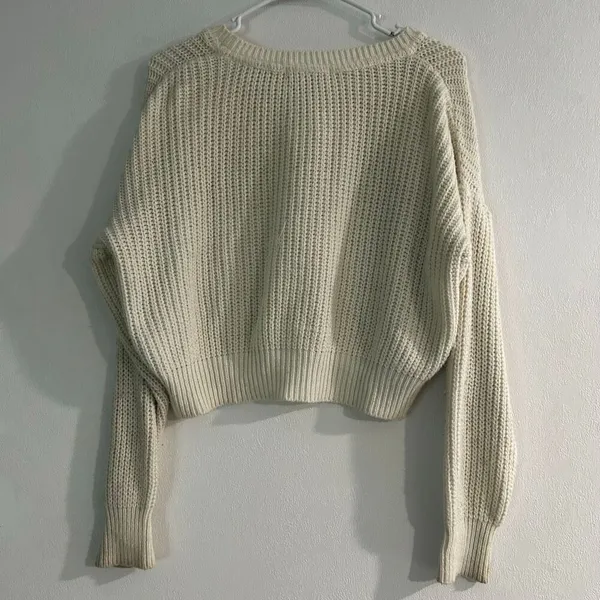 Urban Outfitters Cream Cropped Knit Sweater S Cozy Oversized - Image 3