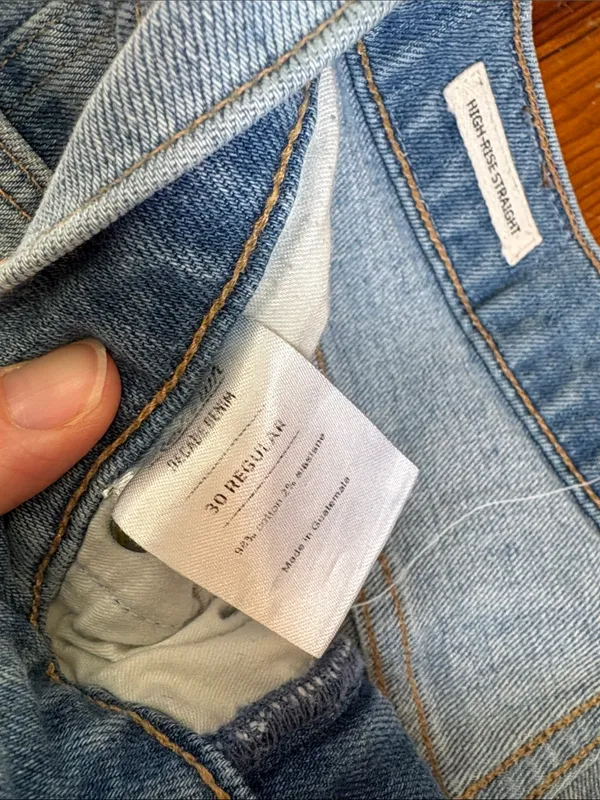 Revtown High-Rise Straight Women's Jeans Light Blue Wash Size 30 - Image 4