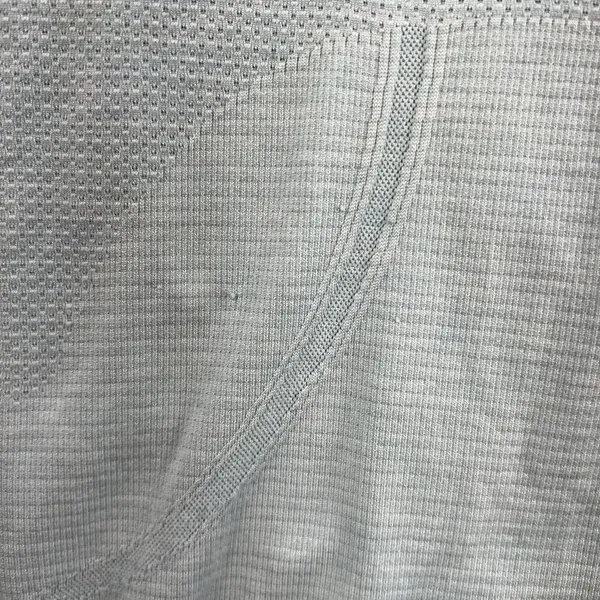Lululemon 4 Run Swiftly Tech Long Sleeve Aquamarine Seamless Thumbholes Athletic - Image 4