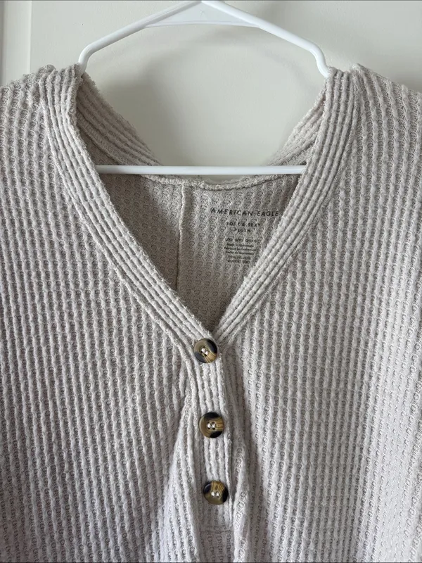 American Eagle Outfitters Cream Waffle Knit Long Sleeve Henley / M4 - Image 2